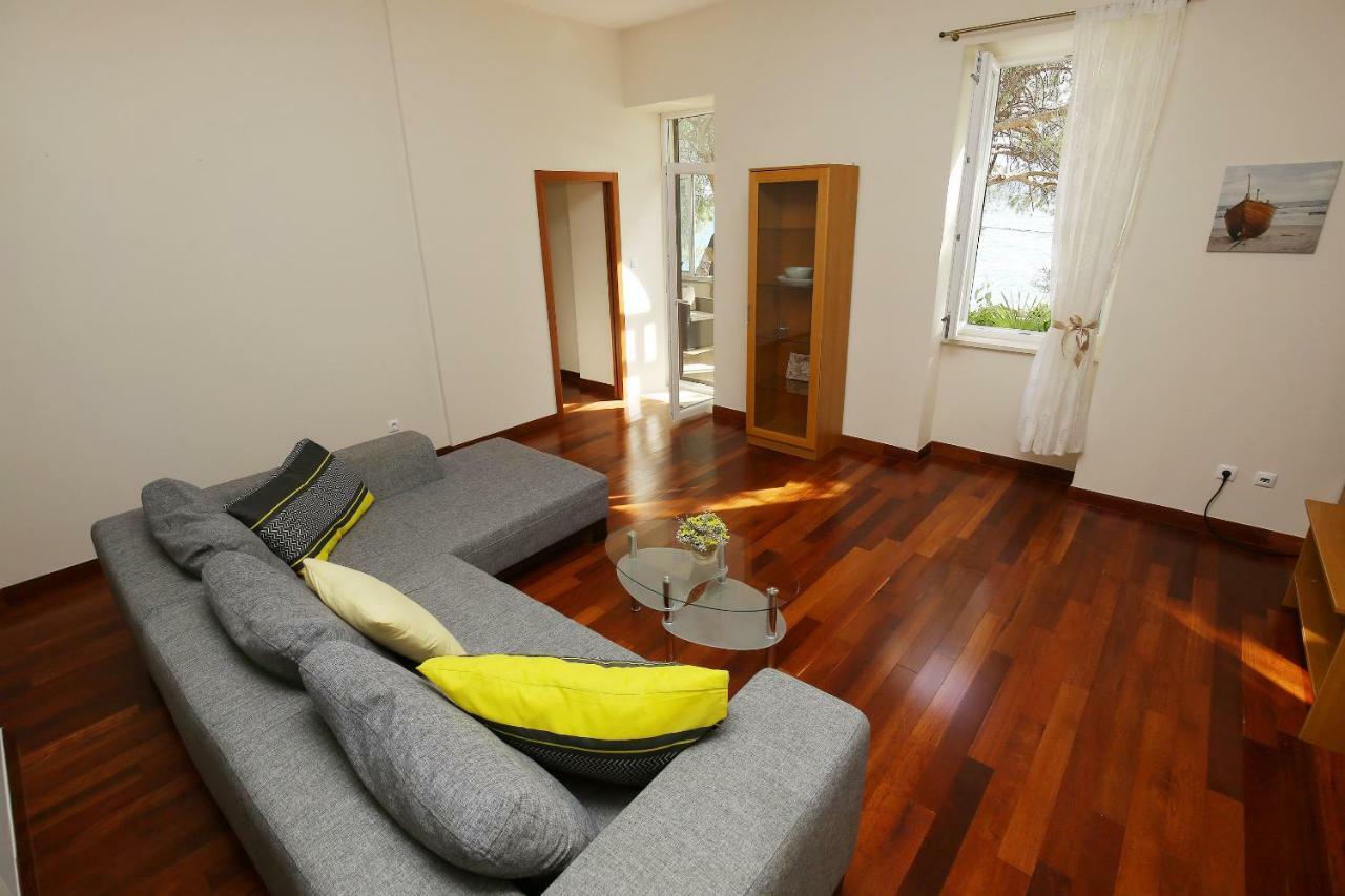 Seafront Beach Apartment - Directly At The Beach Zadar Dış mekan fotoğraf