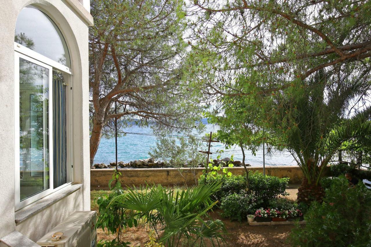 Seafront Beach Apartment - Directly At The Beach Zadar Dış mekan fotoğraf